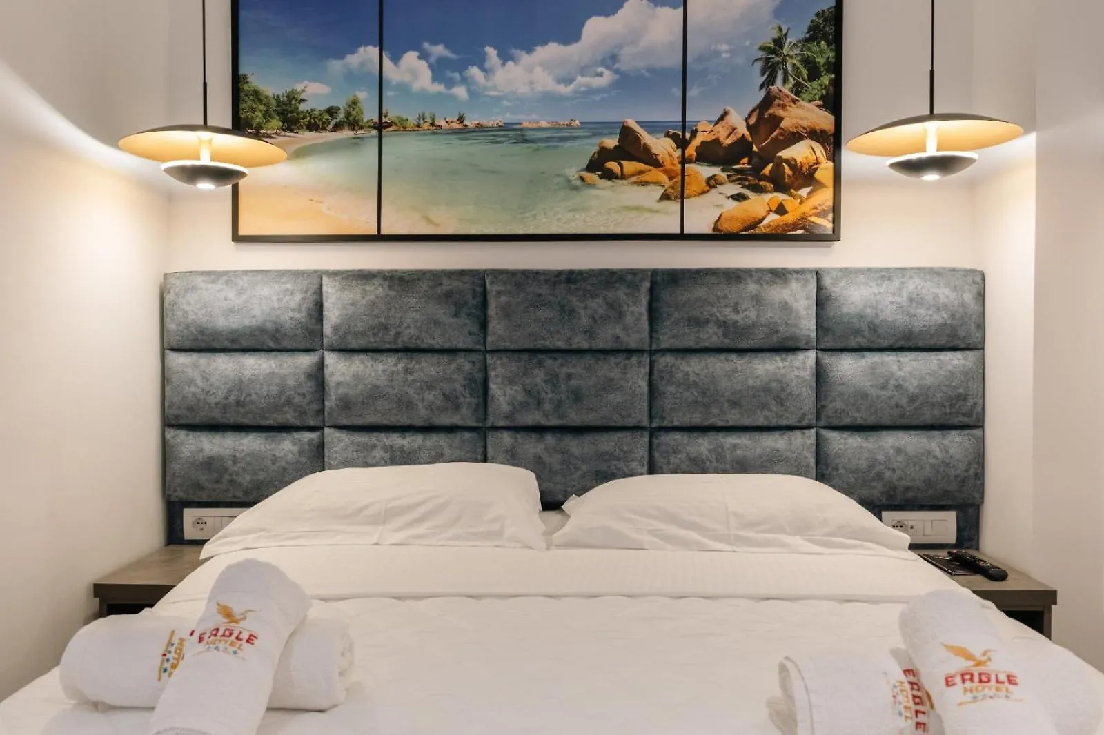 Hotel Eagle 사밀