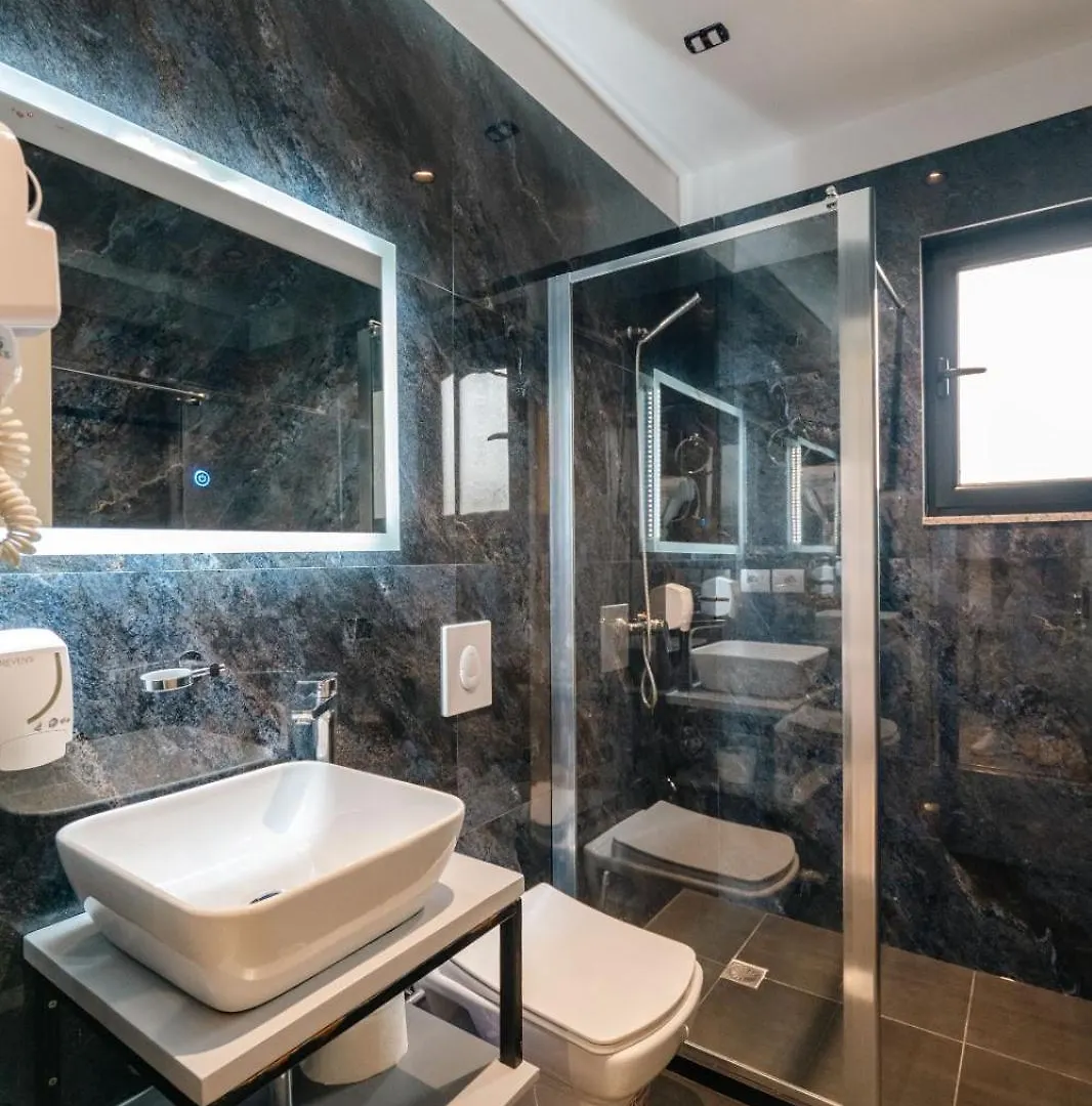 Hotel Eagle 사밀