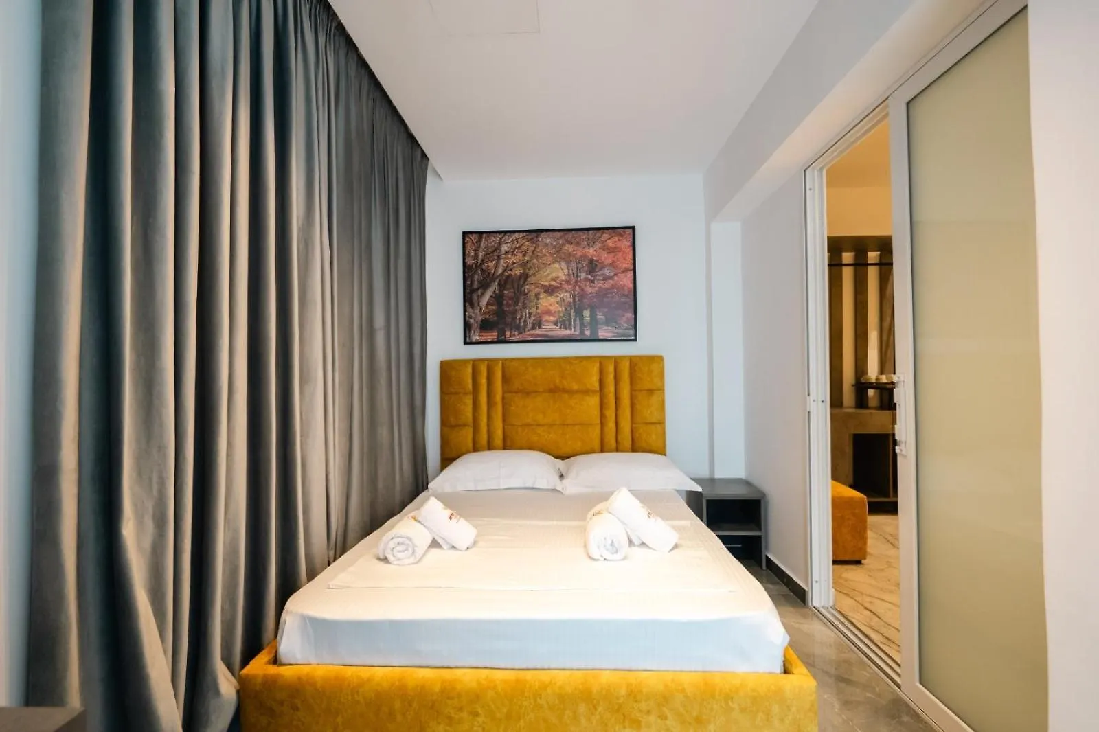 Hotel Eagle 사밀 4*,  알바니아