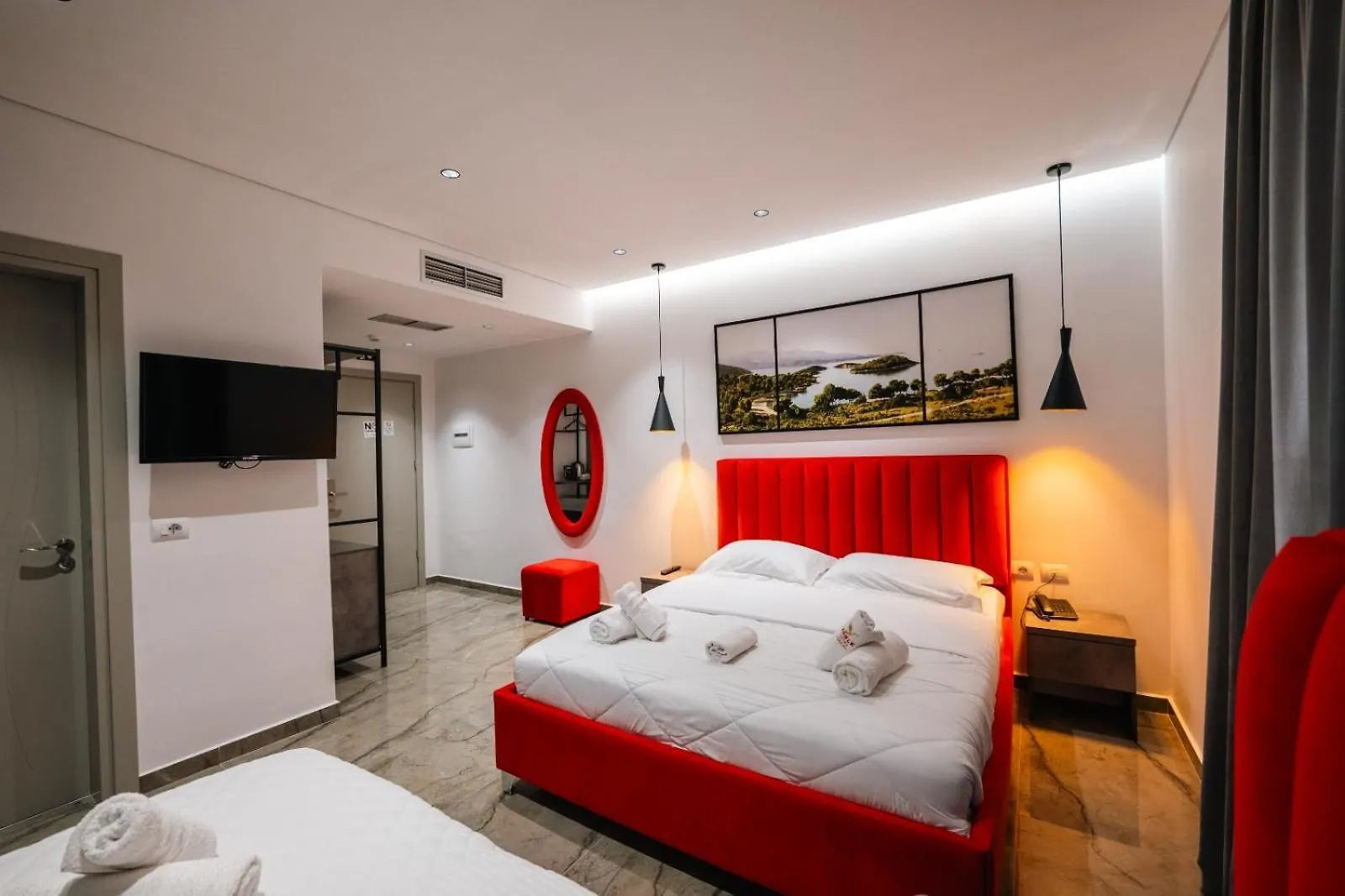 Hotel Eagle 사밀