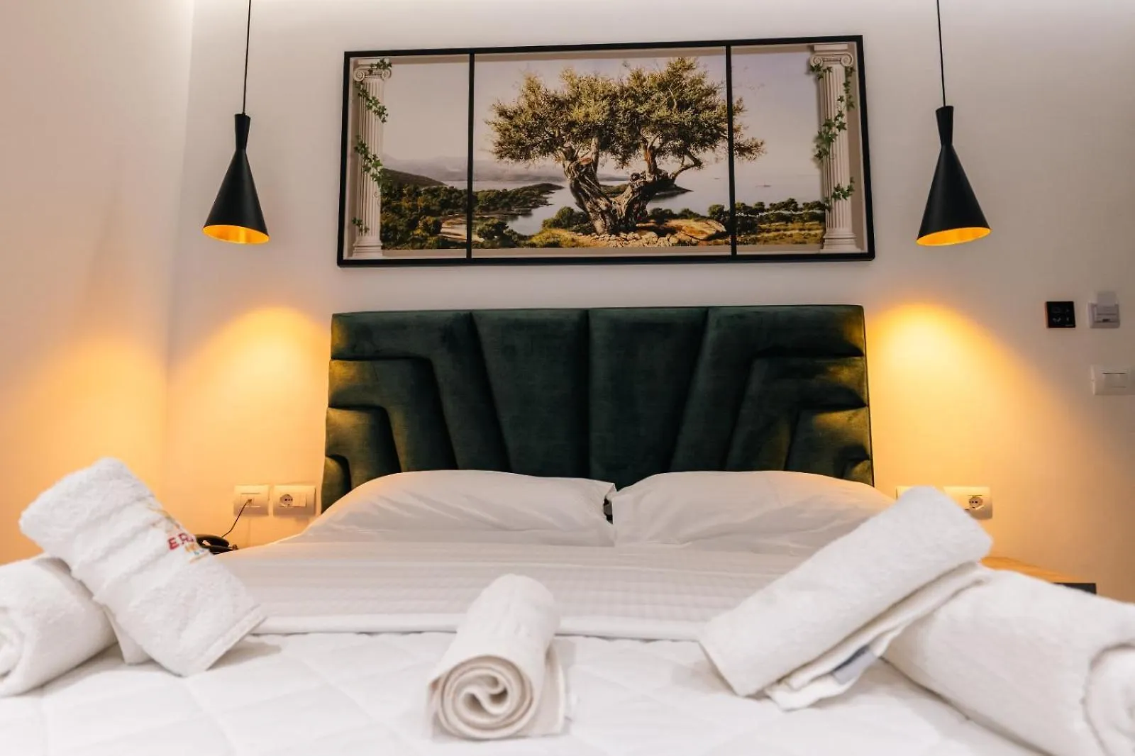 Hotel Eagle 사밀 4*,